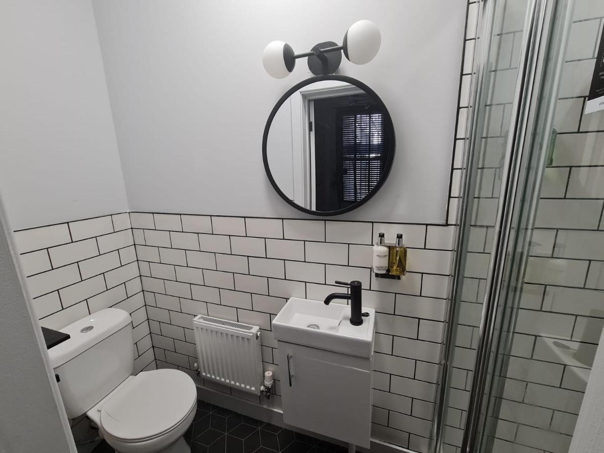 Lombard House - Boutique Hotel By Tifa Stays Суонзи Екстериор снимка